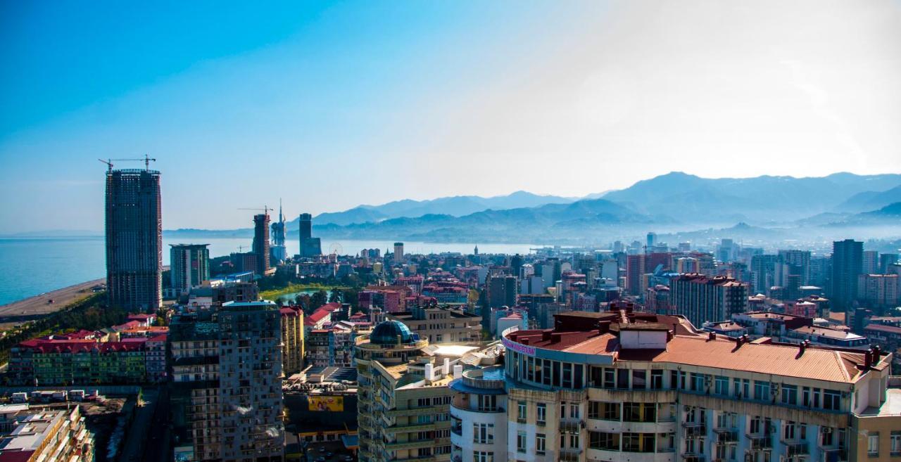 Sea View Apartment Near To The Dancing And Music Fountains Batumi Exteriér fotografie