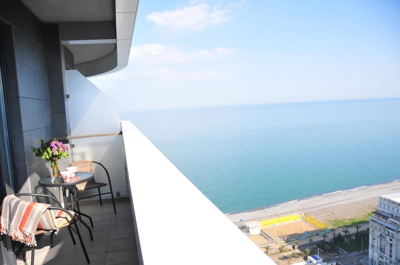 Sea View Apartment Near To The Dancing And Music Fountains Batumi Exteriér fotografie